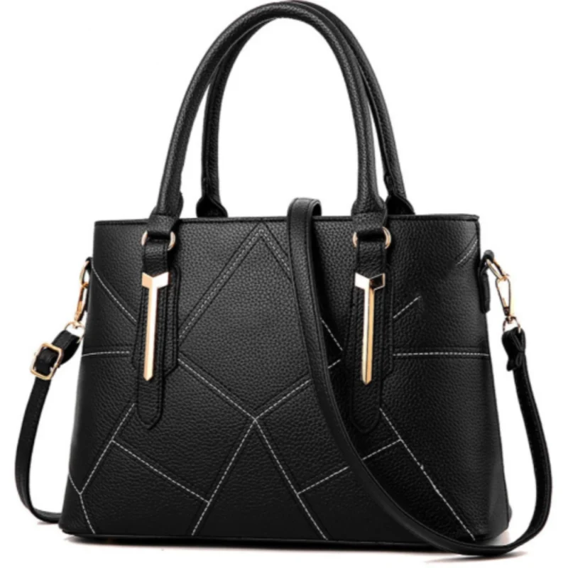 Elegant Essentials: Classic Leather Purse (Copy)